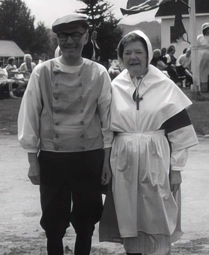 Elmer and Marcella Violette dressed in traditional Acadian garb